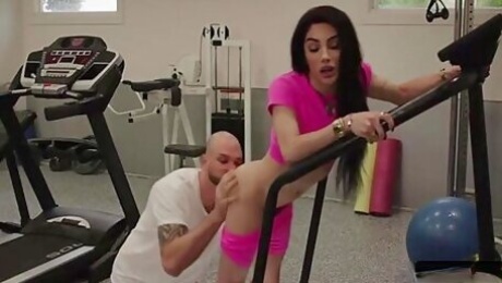 Poor Tbabe Gets Her Tight Ass Barebacked By Horny Gym Buddy
