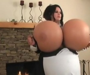 Huge ass n tits
