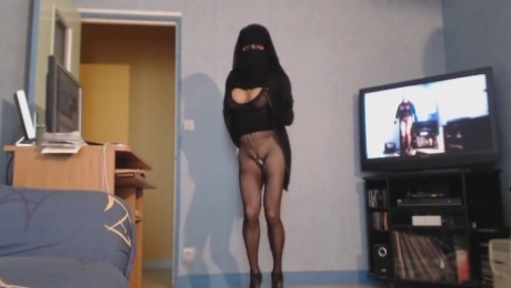 Horny amateur Arab, Big Tits sex clip