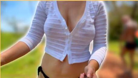 Wifey walks to the beach braless and her perfect tits bouncing
