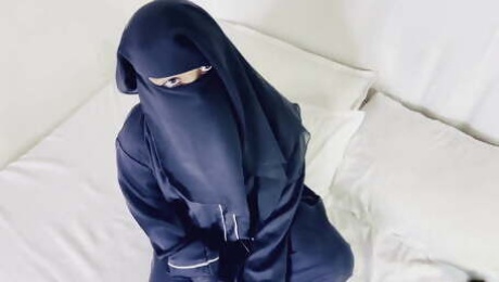 Desi Young Cheating Wife Shabana Bhabhi Wearing a Abaya Hijab Fucking Hardcore Indian Boy