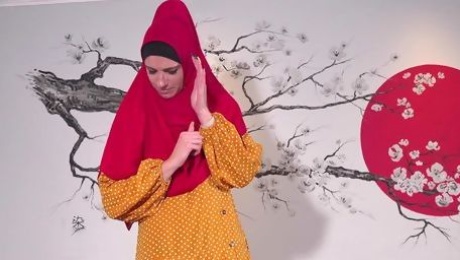 Video  Good aesthetic Muslim in stockings Lana Lelani impaled by a big wiener